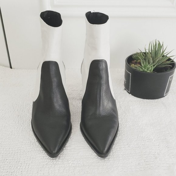 L'INTERVALLE Limited Edition Colour Block Leather Western Cowboy Ankle Boots - Picture 13 of 16